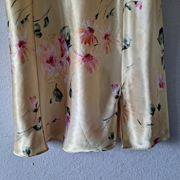 Delicates Yellow Floral Night Slip - Picture 3 of 6